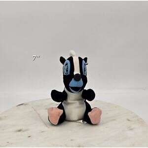 Y2K Disney Store Bambi Flower the Skunk Plush